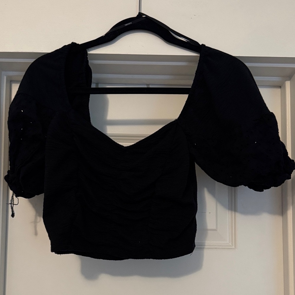 Forever 21 Black Puff Sleeve Crop Top